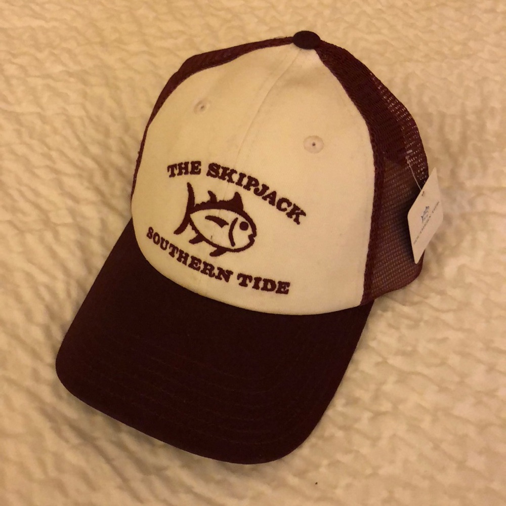 NWT // Southern Tide Skipjack Merlot Trucker Cap